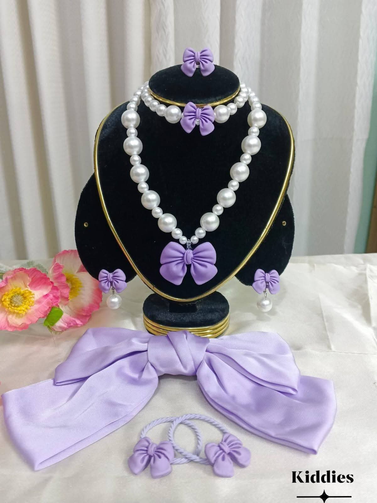 Bow Necklace Set