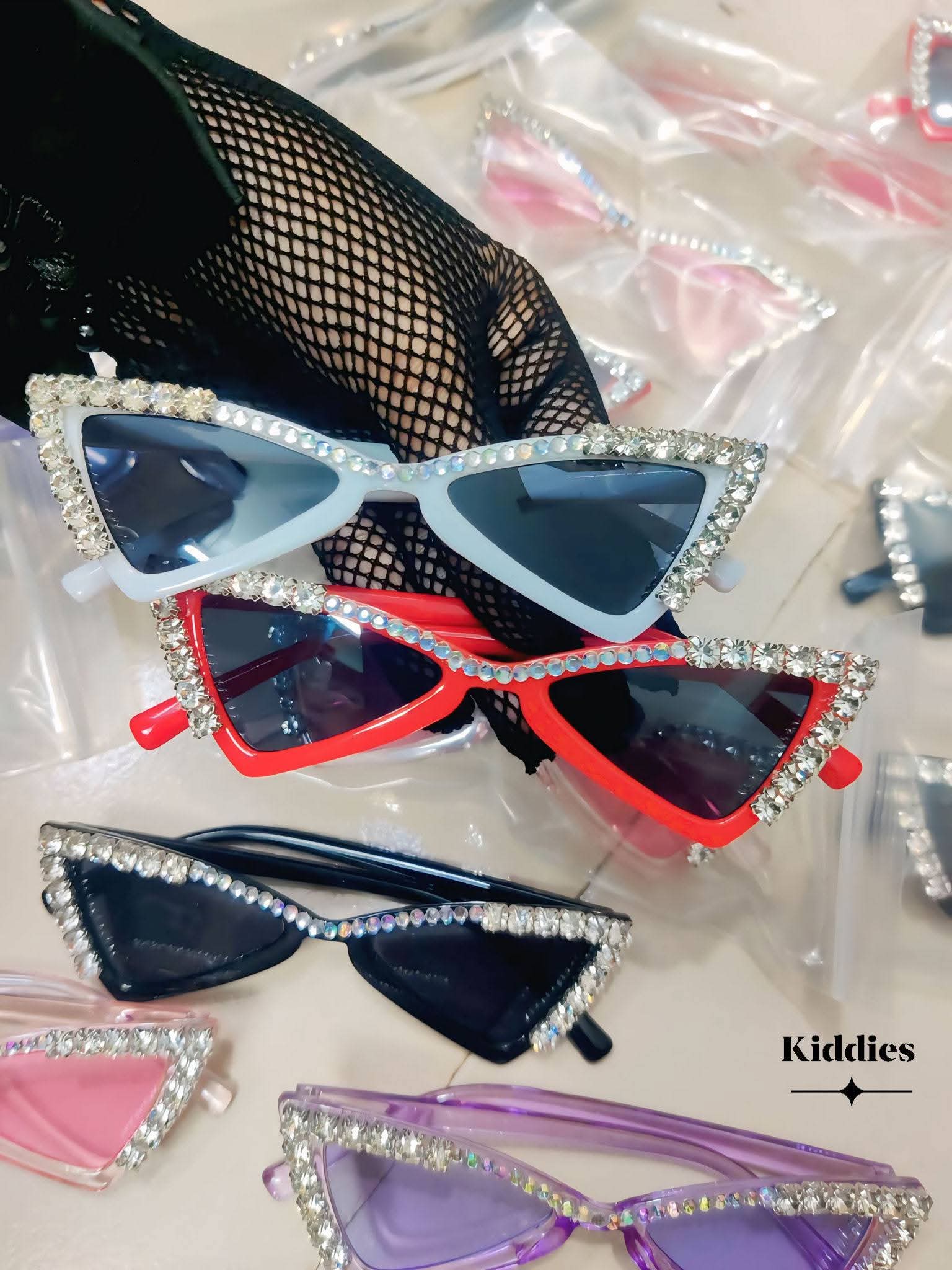 Triangle Frame Diamond Sunglasses..