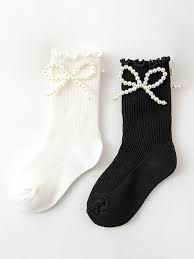 Pearl bow socks