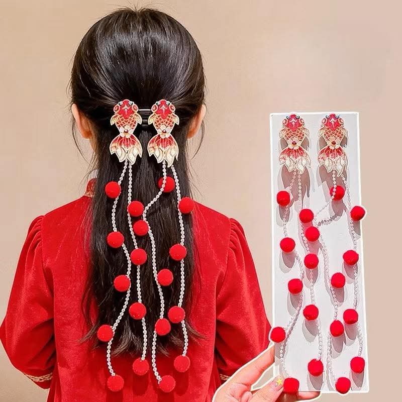 Red chain ball Clip