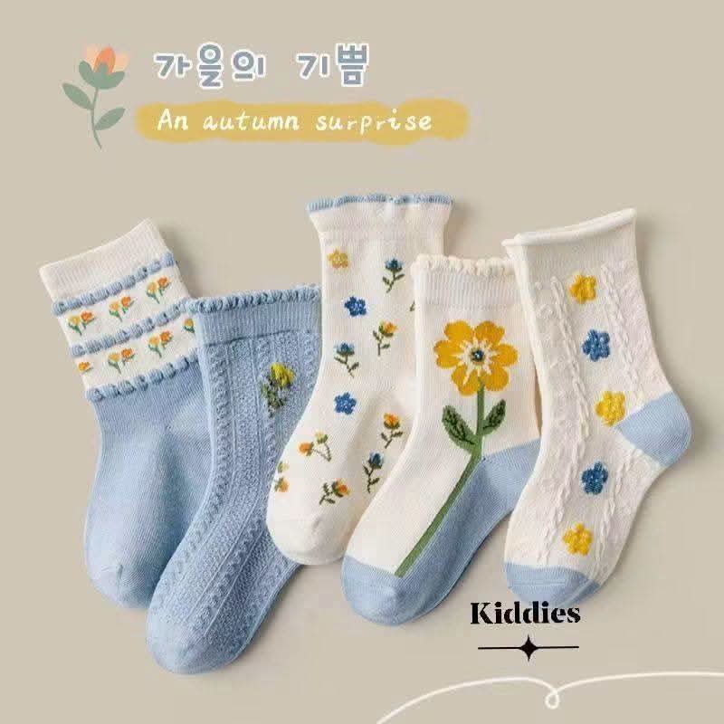 Blue Blossom 5 pair socks set